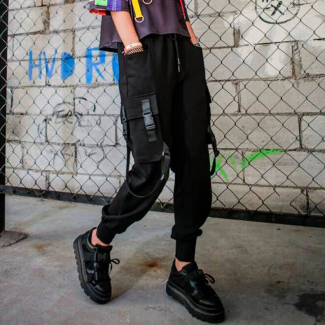 Black-Cargo-Pants-for-Women-Urbancore-2