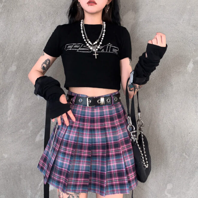 Pleated-Plaid-Women-Skirt-With-Chain-Punk-Gothic-Lolita-1