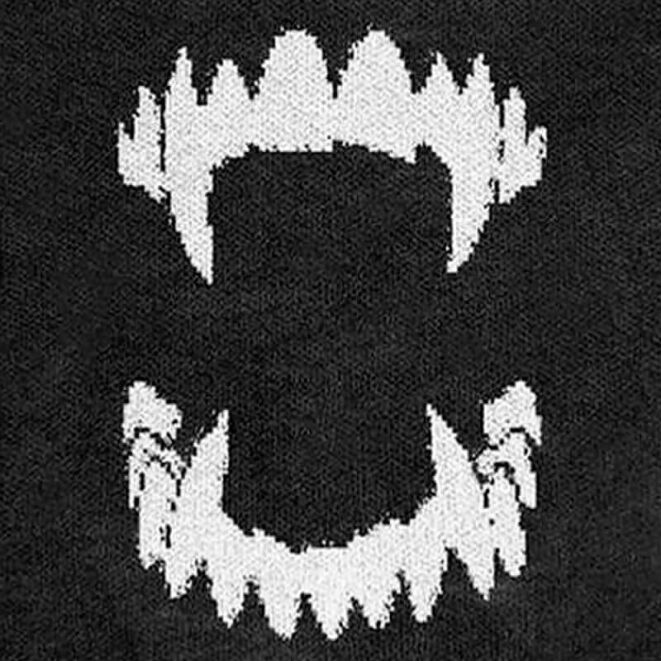 Vampire Teeth Oversized Unisex Sweater Gothcore (2)