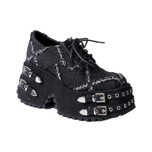 Platform Shoes with Buckle Details Grunge Sneakers 1